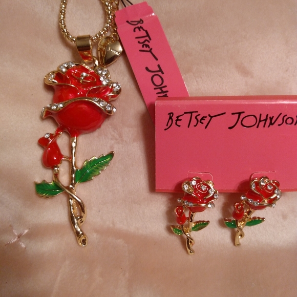 Betsey Johnson Jewelry Betsey Johnson Red Rose Necklace And